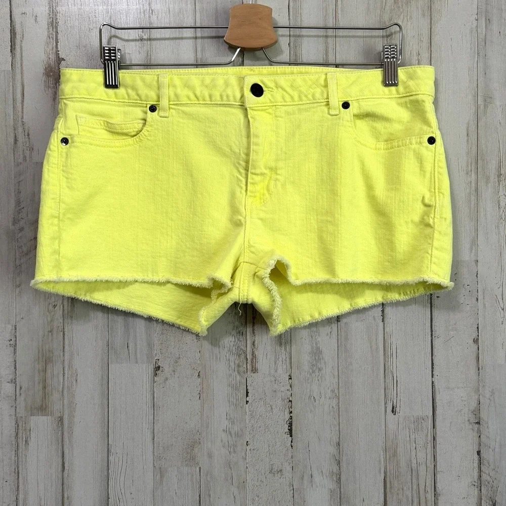Michael Kors Jean Shorts 10 Neon Yellow Cut Off Shorty Mid Rise Summer Party
